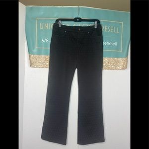 Brown Ann Klein pants stretch with a print on them size 6